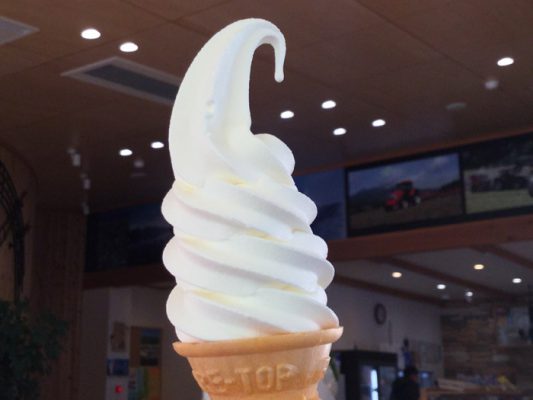平成29年　七飯町　山川牧場ミルクプラント　バニラソフトクリーム