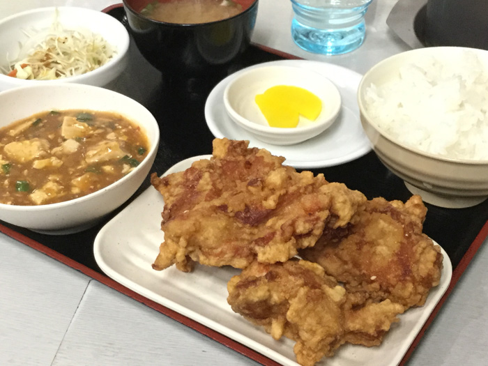 札幌市　中国料理布袋　ザンギ定食